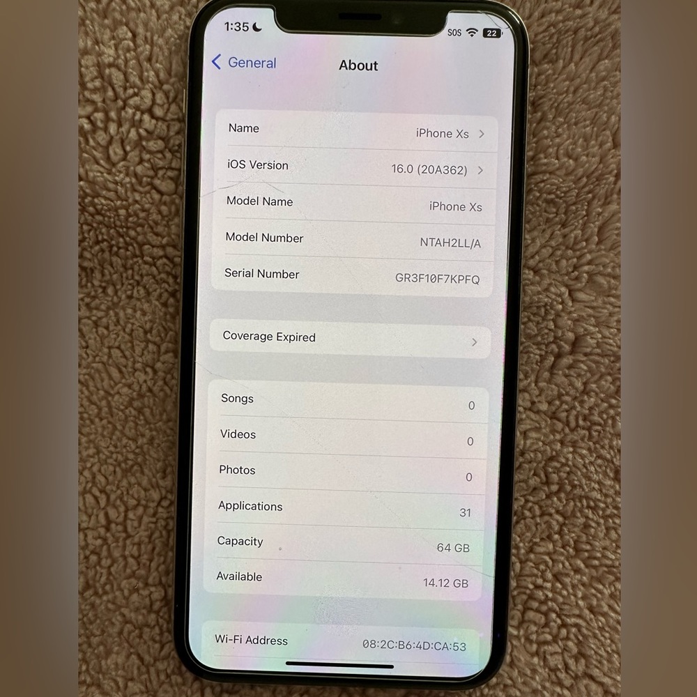 IPhone XS 64GB unlocked with cases - Picture 5 of 16